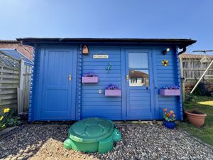 Photo 16- click for photo gallery